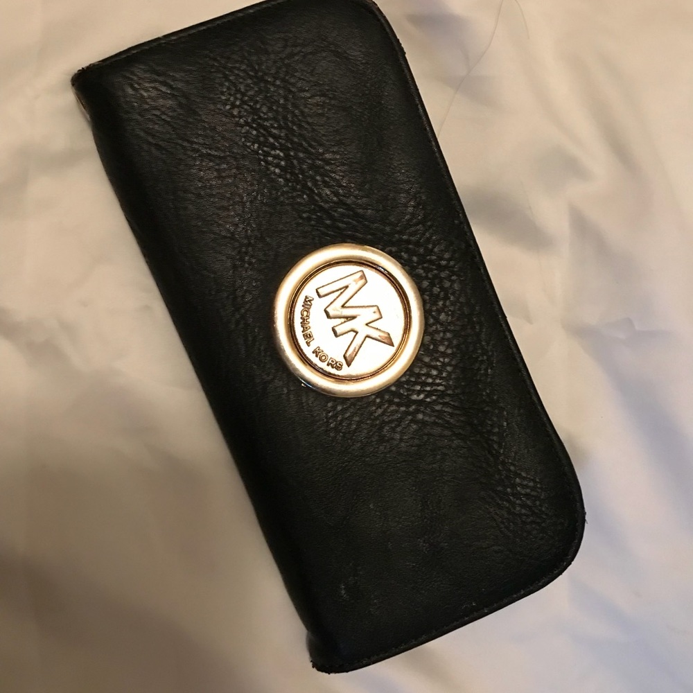 Used Michael Kora zip up wallet